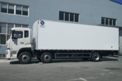东风商用车 天龙 245马力 6X2 9.6米冷藏车(冰凌方)
