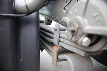 �й����� ��˹̫��DM5G�ؿ� 340���� 4X2ǣ����ͼƬ