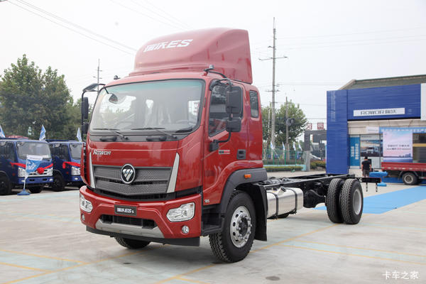 福田 瑞沃ES5 185马力 4X2 7.8米厢式载货车(BJ5185XXY-FE)