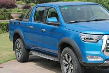 ����T8 2018�� ����� 2.0T���� 139���� ���� ��˫��Ƥ��ͼƬ