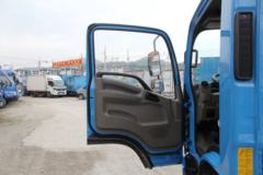 骐铃汽车 H300 116马力 4.155米单排轻卡底盘(JML1041CD5)