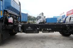 骐铃汽车 H300 116马力 4.155米单排轻卡底盘(JML1041CD5)