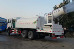 重汽斯太尔底盘除尘车大连市火热促销中 让利高达0.3万