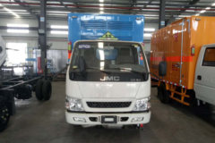 江铃 顺达宽体 116马力 4X2 4.24米易燃气体厢式运输车(JMT5060XRQXGA2)