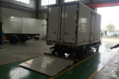 江铃 顺达窄体 116马力 4.039米单排厢式轻卡(JMT5040XXYXGE2)