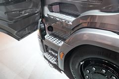 斯堪尼亚 新R系列重卡 500马力 4X2牵引车(型号R500)