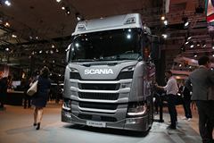 斯堪尼亚 新R系列重卡 500马力 4X2牵引车(型号R500)