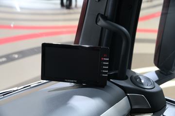 �� TGS 400���� 4X2 ǣ����ͼƬ