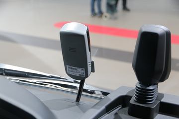 �� TGS 400���� 4X2 ǣ����ͼƬ