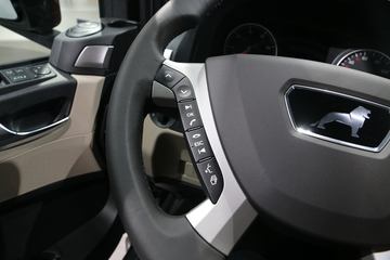 �� TGS 400���� 4X2 ǣ����ͼƬ