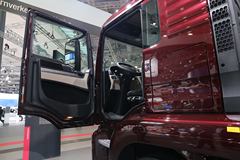 曼 TGS 400马力 4X2 牵引车