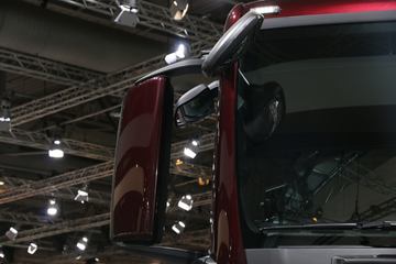 �� TGS 400���� 4X2 ǣ����ͼƬ