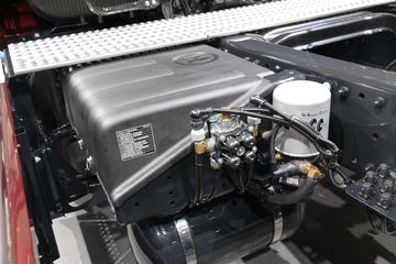 �� TGS 400���� 4X2 ǣ����ͼƬ