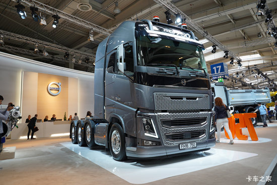 �ֶ��� FH16�ؿ� 750���� 8X4�Զ���ǣ����