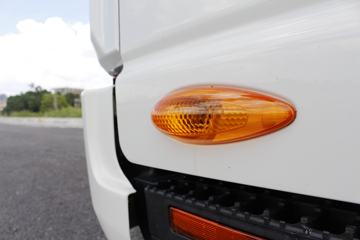 ���� ˧��H 130���� 4X2 4.08�׵�����ƿ���䳵(HFC5043TQPXVZ)ͼƬ