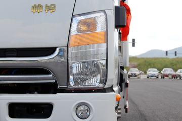 ���� ˧��H 130���� 4X2 4.08�׵�����ƿ���䳵(HFC5043TQPXVZ)ͼƬ