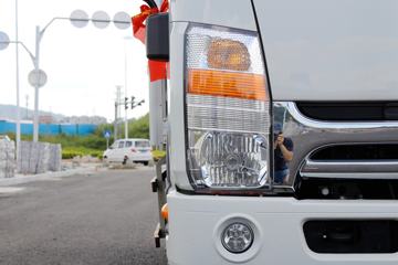 ���� ˧��H 130���� 4X2 4.08�׵�����ƿ���䳵(HFC5043TQPXVZ)ͼƬ