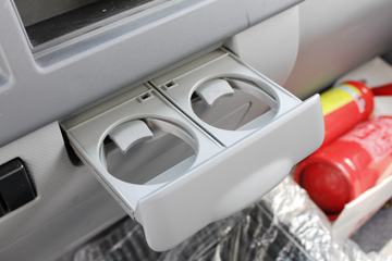 ���� ˧��H 130���� 4X2 4.08�׵�����ƿ���䳵(HFC5043TQPXVZ)ͼƬ