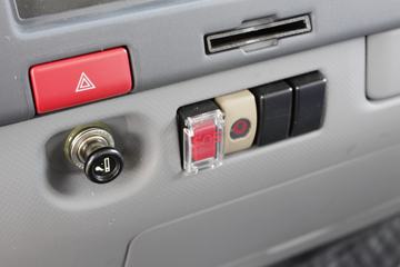 ���� ˧��H 130���� 4X2 4.08�׵�����ƿ���䳵(HFC5043TQPXVZ)ͼƬ