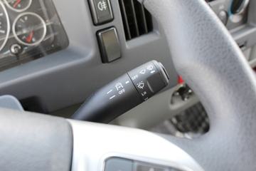 ���� ˧��H 130���� 4X2 4.08�׵�����ƿ���䳵(HFC5043TQPXVZ)ͼƬ