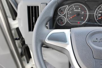 ���� ˧��H 130���� 4X2 4.08�׵�����ƿ���䳵(HFC5043TQPXVZ)ͼƬ