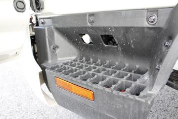 ���� ˧��H 130���� 4X2 4.08�׵�����ƿ���䳵(HFC5043TQPXVZ)ͼƬ