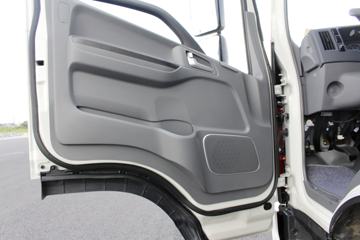 ���� ˧��H 130���� 4X2 4.08�׵�����ƿ���䳵(HFC5043TQPXVZ)ͼƬ