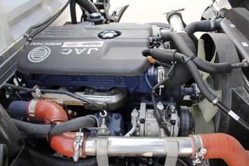 ���� ˧��H 130���� 4X2 4.08�׵�����ƿ���䳵(HFC5043TQPXVZ)ͼƬ