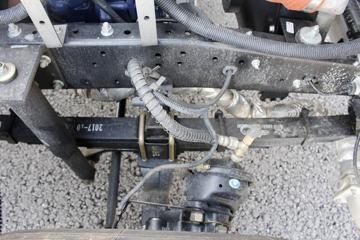 ���� ˧��H 130���� 4X2 4.08�׵�����ƿ���䳵(HFC5043TQPXVZ)ͼƬ