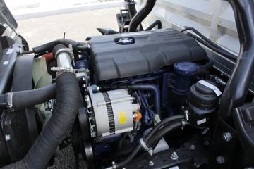 ���� ˧��H 130���� 4X2 4.08�׵�����ƿ���䳵(HFC5043TQPXVZ)ͼƬ