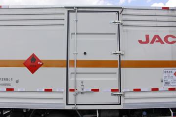 ���� ˧��H 130���� 4X2 4.08�׵�����ƿ���䳵(HFC5043TQPXVZ)ͼƬ