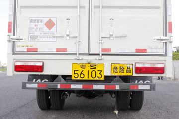 ���� ˧��H 130���� 4X2 4.08�׵�����ƿ���䳵(HFC5043TQPXVZ)ͼƬ