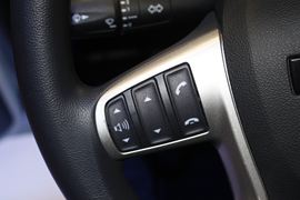 达夫CF&nbsp;电动牵引车驾驶室图片