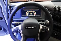达夫 CF重卡 4X2 VDL E-power电动牵引车
