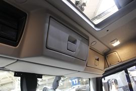 D系&nbsp;载货车驾驶室                                               图片