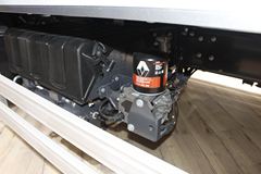 雷诺 D系列中卡 240马力 4X2 载货车