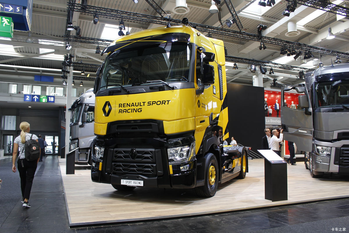 雷诺 T520系列重卡 运动版 520马力 4X2 牵引车