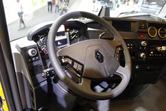 雷诺 T520系列重卡 运动版 520马力 4X2 牵引车