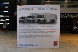 D系&nbsp;垃圾运输车底盘图片