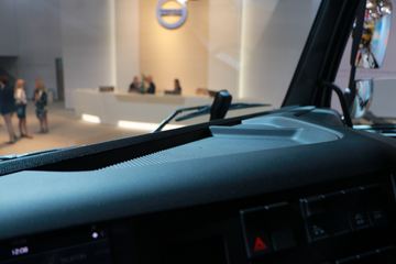 �ֶ���FMX 500���� 6X2R��ж��ͼƬ