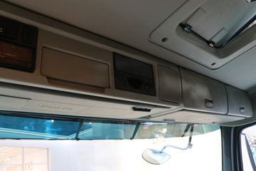 �ֶ���FMX 500���� 6X2R��ж��ͼƬ