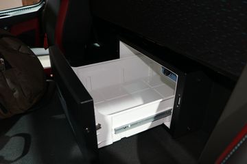 �ֶ���FMX 500���� 6X2R��ж��ͼƬ