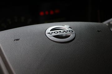 �ֶ���FMX 500���� 6X2R��ж��ͼƬ