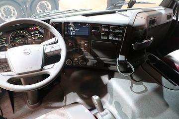 �ֶ���FMX 500���� 6X2R��ж��ͼƬ