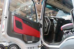 沃尔沃FMX 500马力 6X2R自卸车