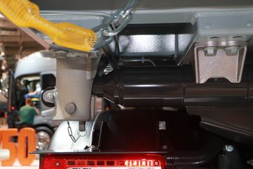 �ֶ���FMX 500���� 6X2R��ж��ͼƬ