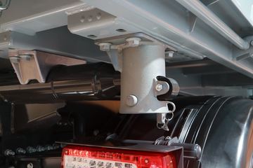 �ֶ���FMX 500���� 6X2R��ж��ͼƬ