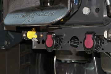 �ֶ���FMX 500���� 6X2R��ж��ͼƬ