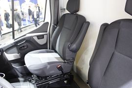 Master&nbsp;载货车驾驶室                                               图片