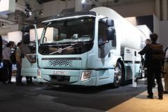 沃尔沃 FE 6X2 垃圾运输车